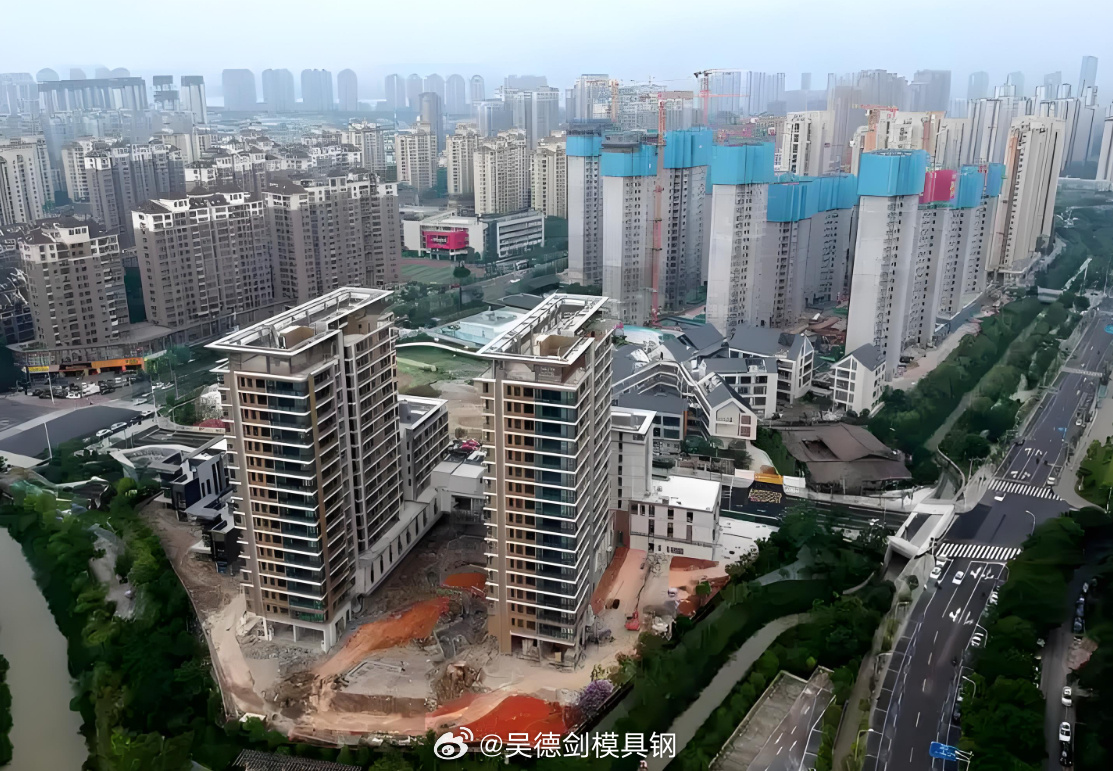 中国人喜欢买房买地，这是老祖宗传给我们的基因