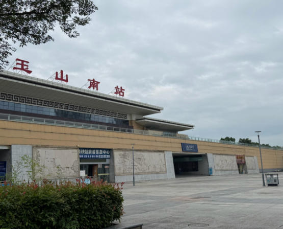 家业在东莞，回到老家也呆不住