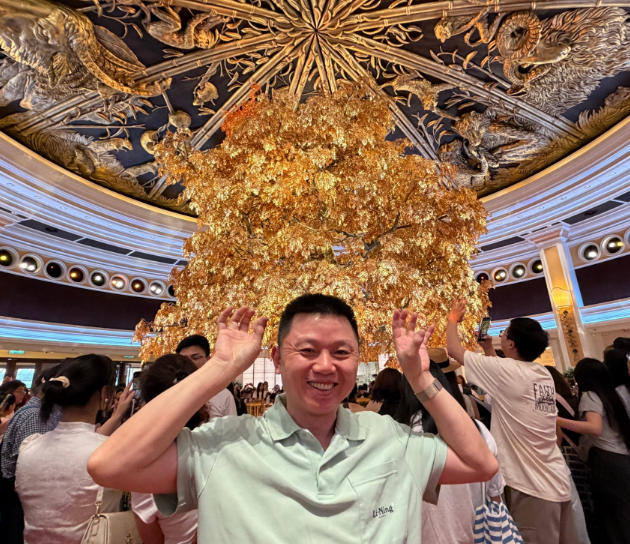 来澳门：最开心的是抓金，双手抓金