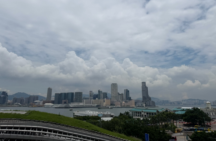 周末偷偷去了一趟香港，最大的感受是，走太累